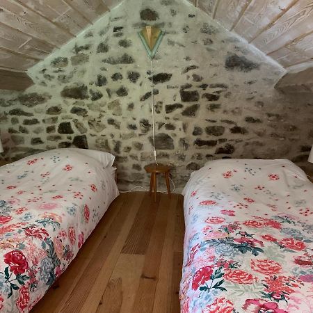 Petite maison Conjat Saint-Julien-le-Petit Extérieur photo